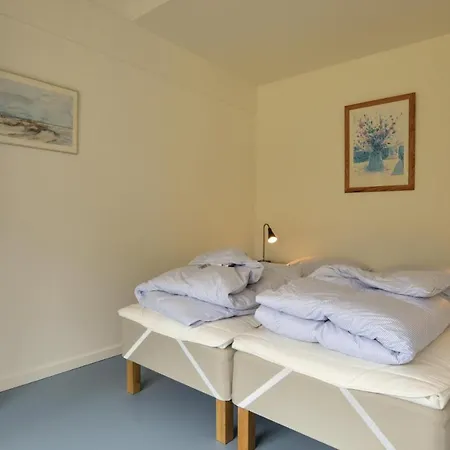 Hébergement de vacances Four-bedroom Holiday In *